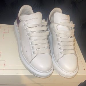 Alexander McQueens size 40